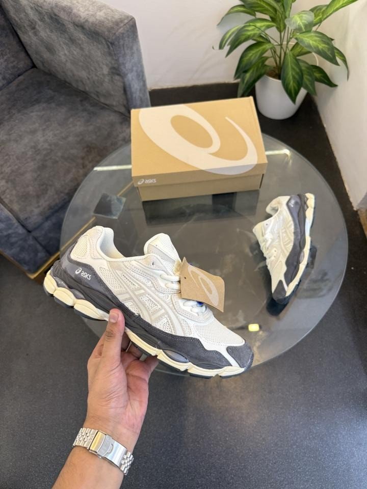 Asic s Gel nyc white charcoal grey