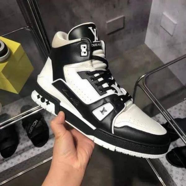 LOUISS VUITTON X VIRGIL ABLOH LONG SNEAKER IN SALE