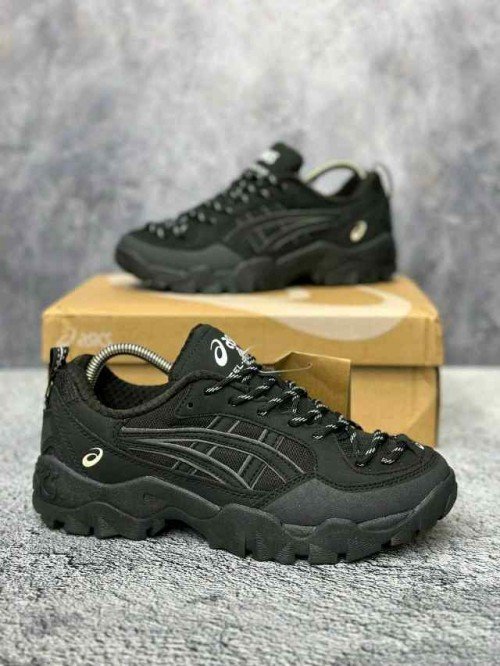 Asicss Gel-Pickax Black