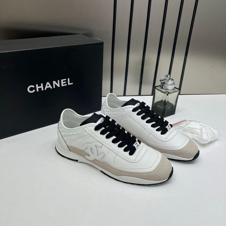Chaneel white calfskin and suede CC sneakers